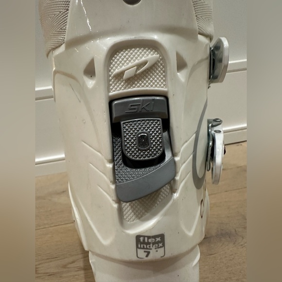 Ski boot - Picture 7 of 7